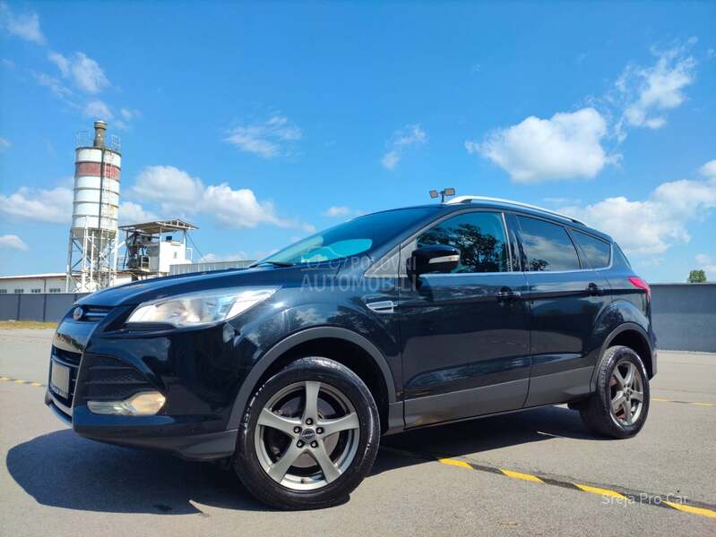 Ford Kuga 1.6 SCTi 4x4 CH