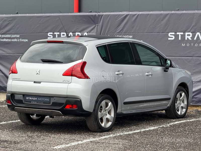Peugeot 3008 1.6 E HDI NAVY PANO