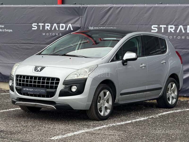 Peugeot 3008 1.6 E HDI NAVY PANO
