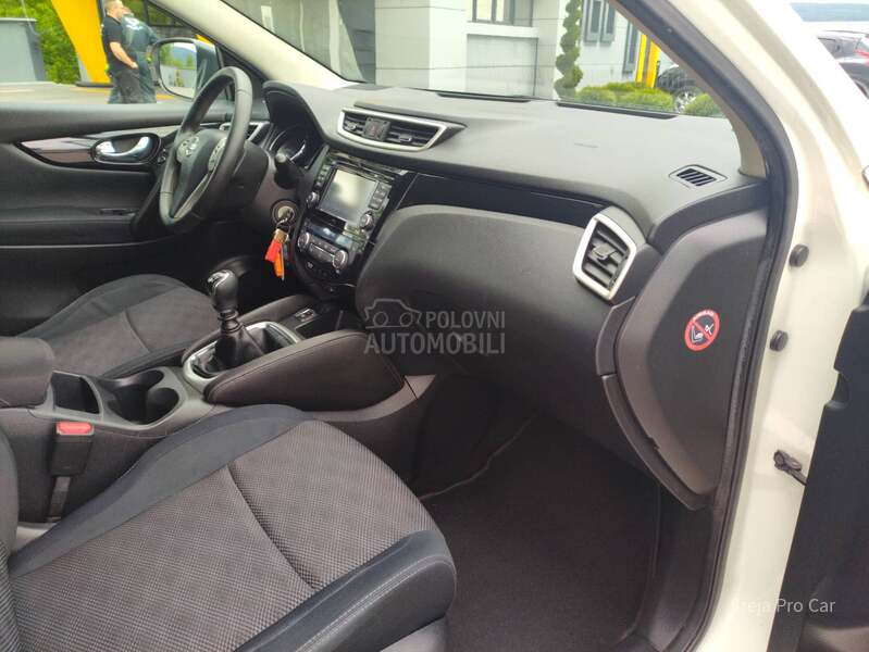 Nissan Qashqai 1.2 Ben Nav1gacija