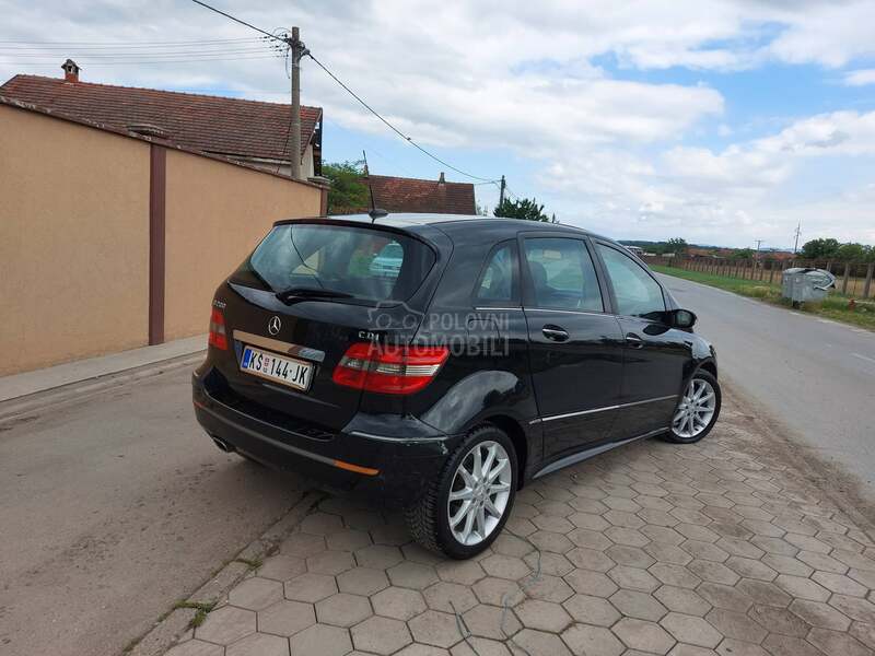 Mercedes Benz B 200 L.E.P AUTO