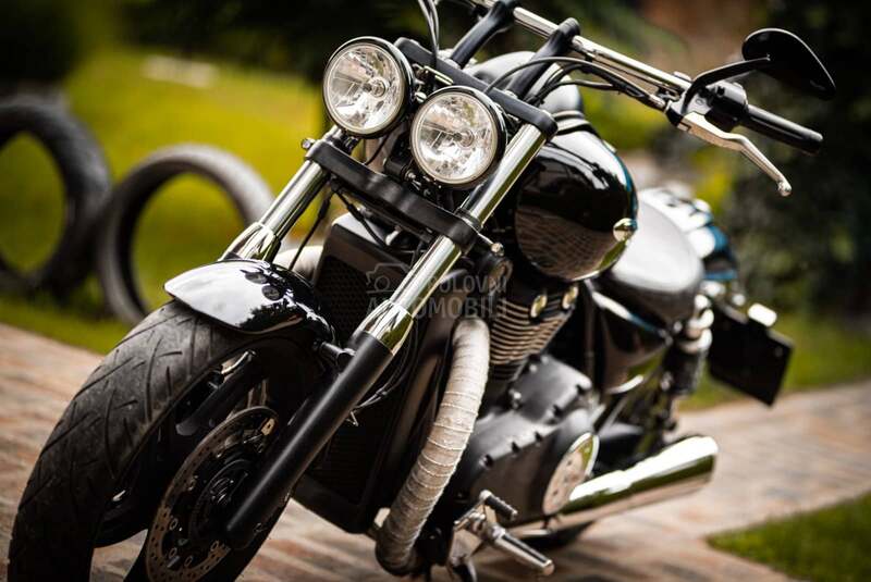 Triumph Thunderbird Storm