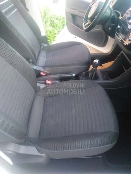 Volkswagen up! 