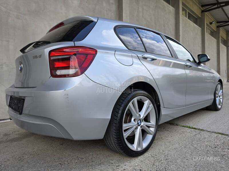 BMW 116 2.0d NAVY