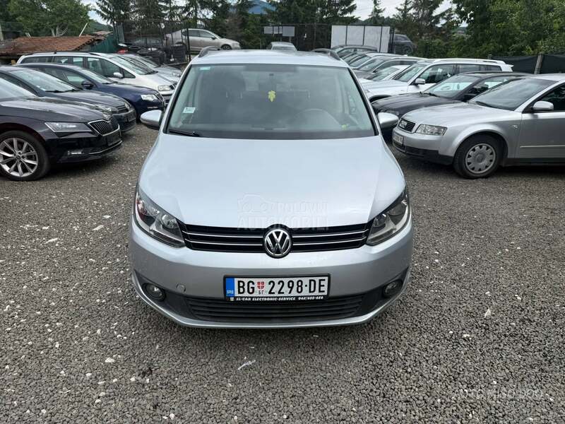 Volkswagen Touran 1,6tdi DSG
