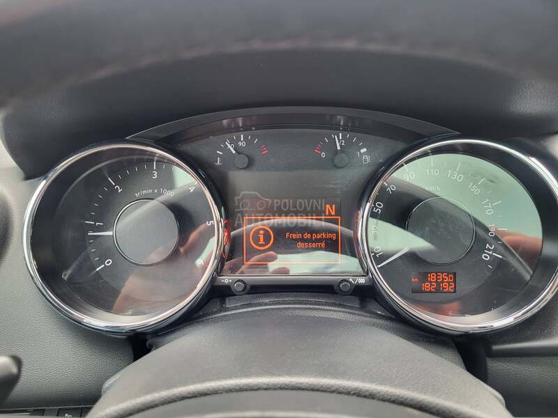 Peugeot 3008 1.6hdi automa-t CH