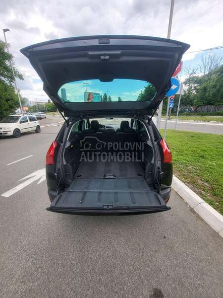 Peugeot 3008 1.6hdi automa-t CH