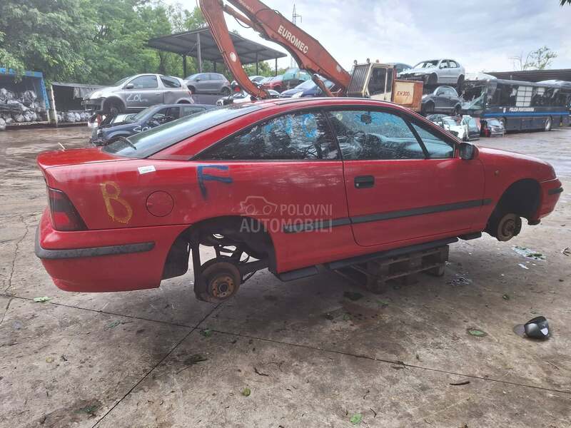 Opel Calibra 1992. god. -  kompletan auto u delovima