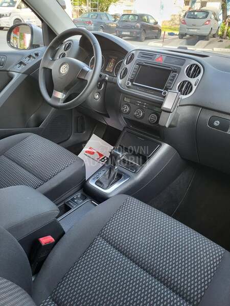 Volkswagen Tiguan 2.0tdi 4X4 DSG CH
