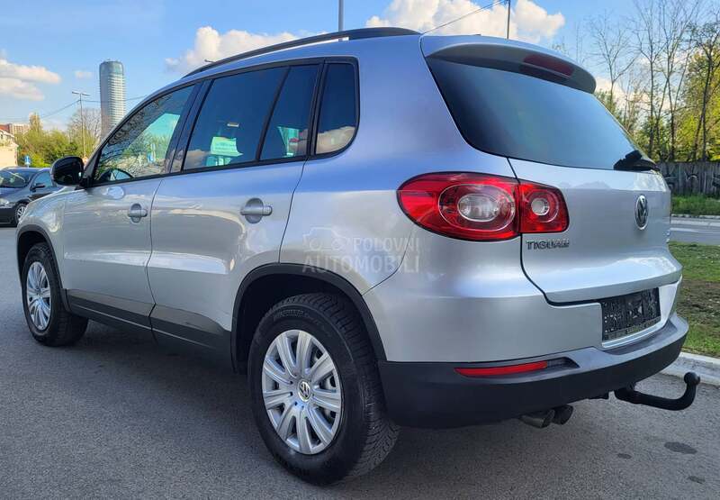 Volkswagen Tiguan 2.0tdi 4X4 DSG CH