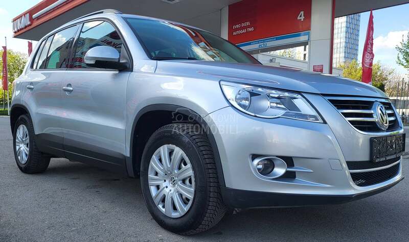 Volkswagen Tiguan 2.0tdi 4X4 DSG CH