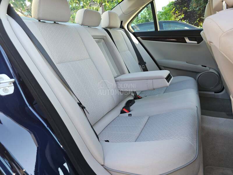 Mercedes Benz C 200 ELEGANCE S W I S S