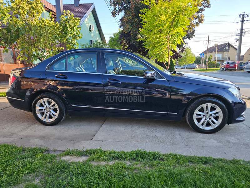 Mercedes Benz C 200 ELEGANCE S W I S S