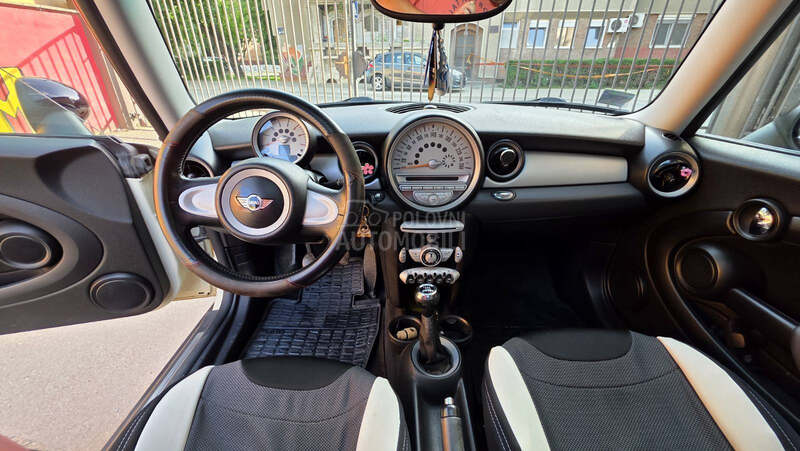 MINI Cooper D