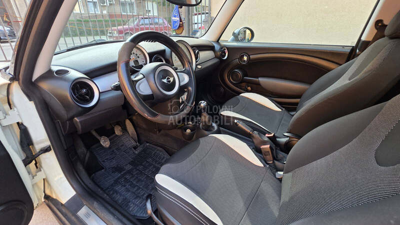 MINI Cooper D