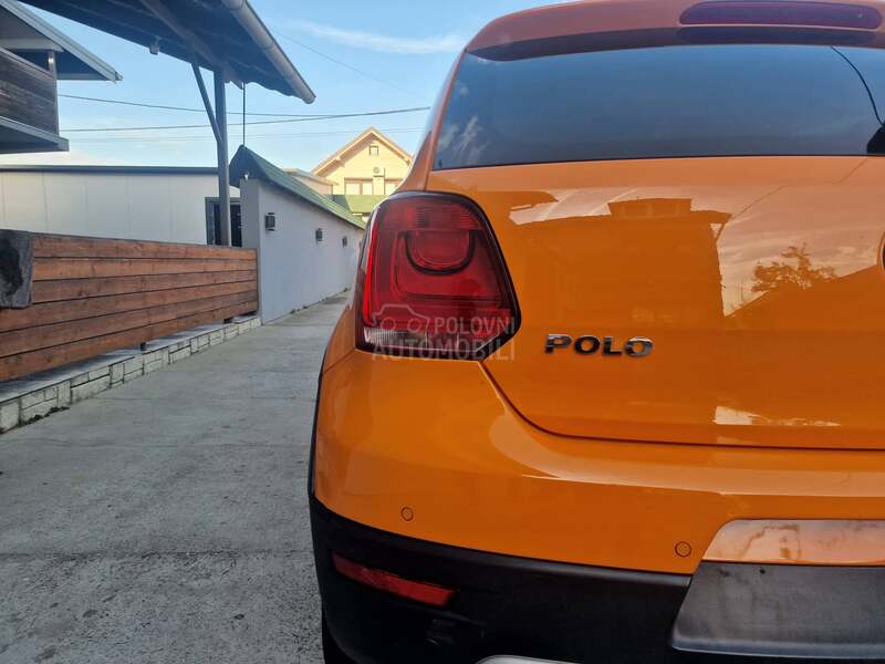 Volkswagen Polo 1.6 TDI DSG CROSS