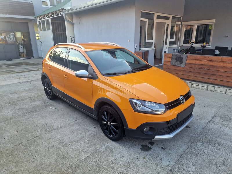 Volkswagen Polo 1.6 TDI DSG CROSS