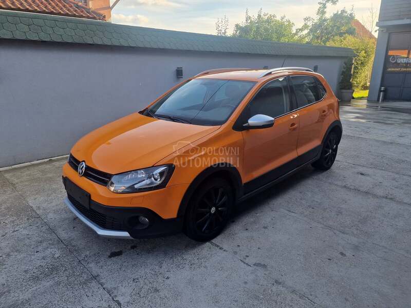 Volkswagen Polo 1.6 TDI DSG CROSS