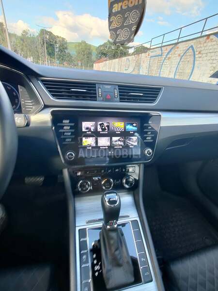 Škoda Superb 