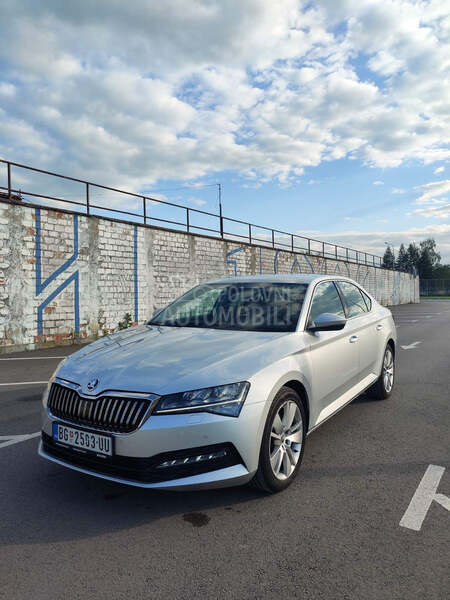 Škoda Superb 