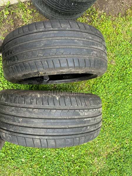 Dunlop 245/40 R20 Letnja