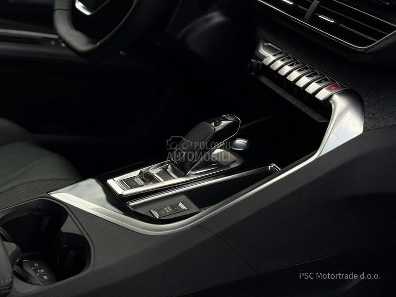Peugeot 3008 Allure/Led/NewModel
