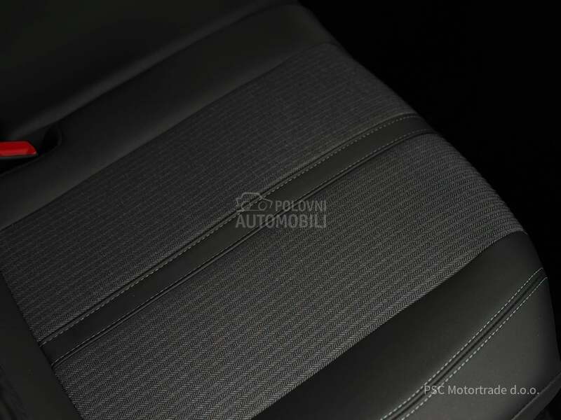 Peugeot 3008 Allure/Led/NewModel