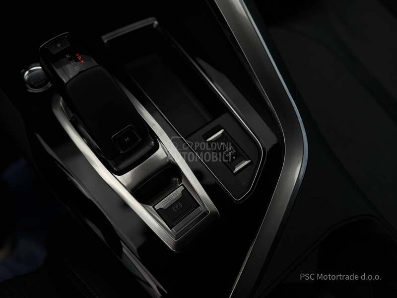 Peugeot 3008 Allure/Led/NewModel