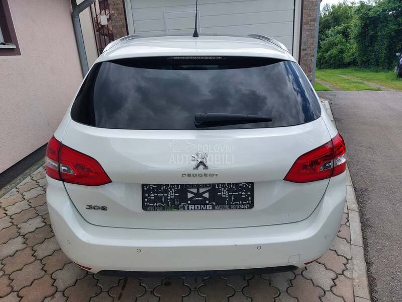 Peugeot 308 1.2