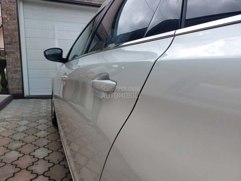 Peugeot 308 1.2