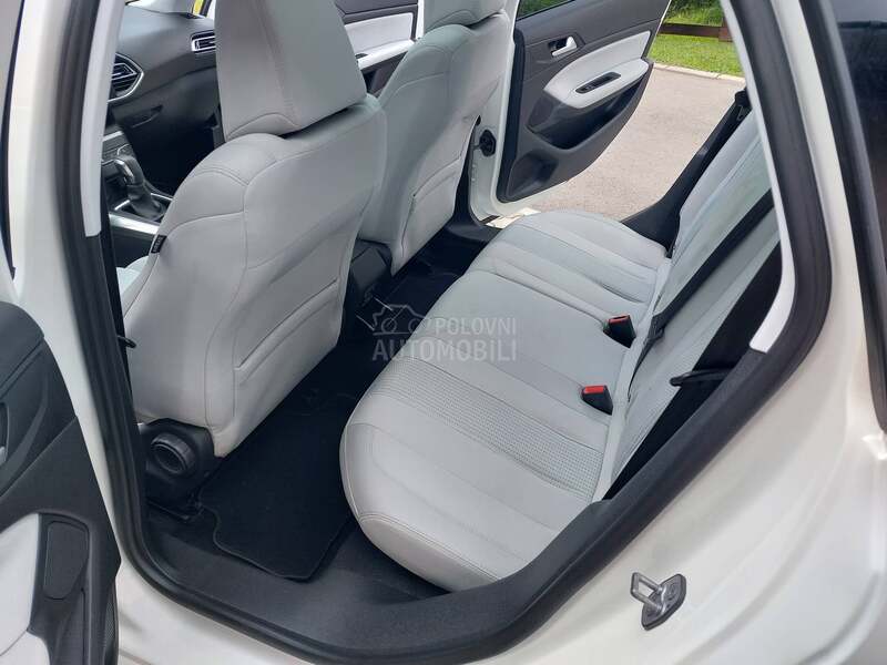 Peugeot 308 1.2