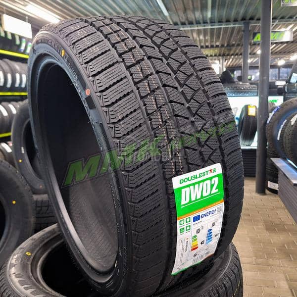 Ostalo 275/40 R19 Zimska