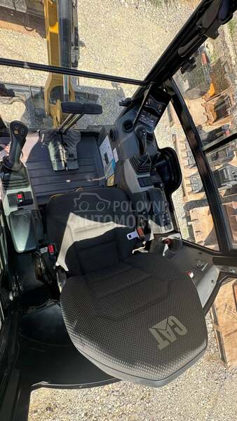 CAT 301.8