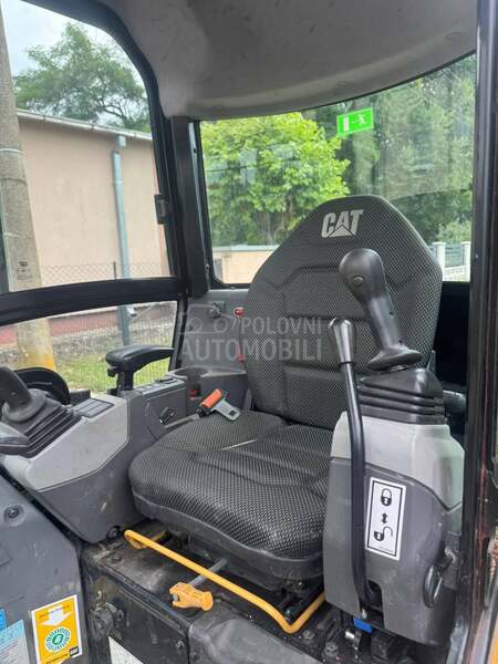 CAT 301.8