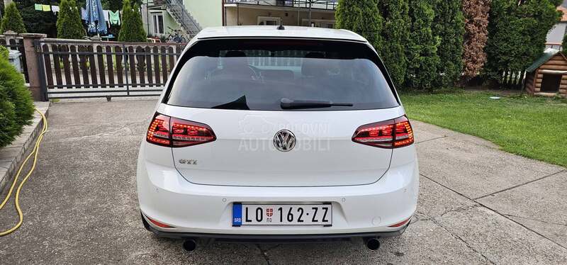 Volkswagen Golf 7 GTI DSG