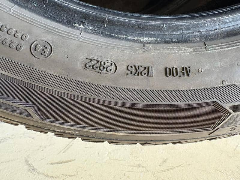Barum 225/55 R17 Zimska