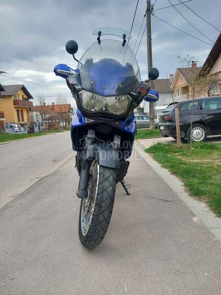 Aprilia ETV1000 Caponord