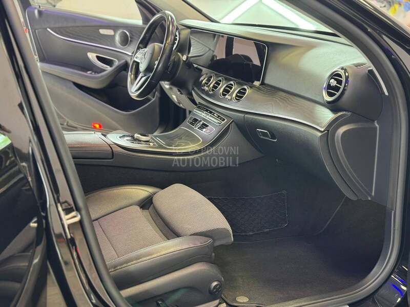 Mercedes Benz E 220 