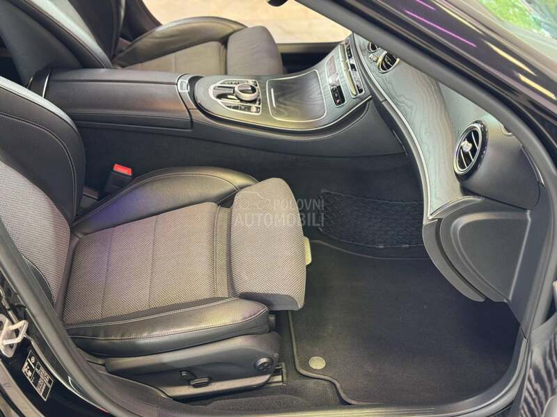 Mercedes Benz E 220 