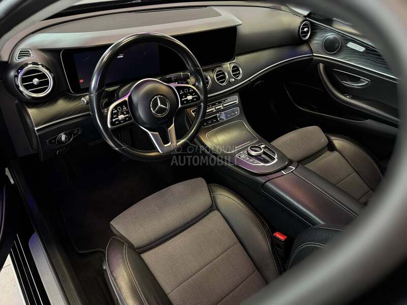 Mercedes Benz E 220 