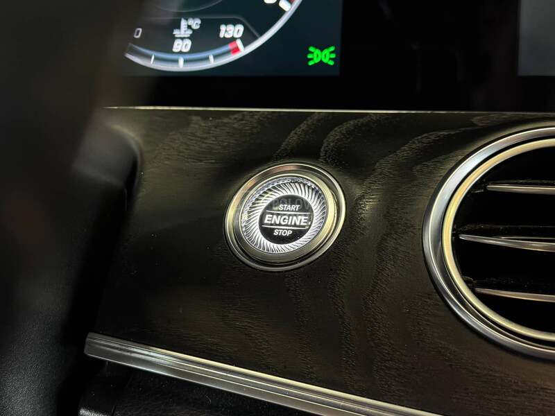 Mercedes Benz E 220 