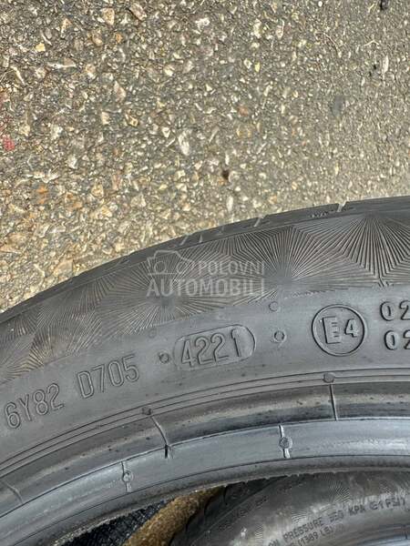 Continental 225/45 R19 Letnja