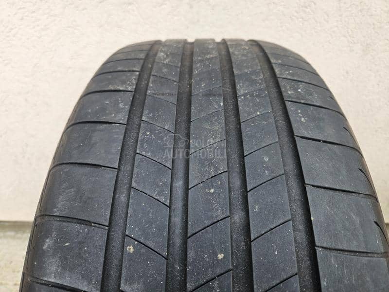 Bridgestone 255/45 R20 Letnja