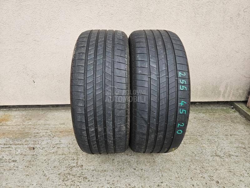 Bridgestone 255/45 R20 Letnja