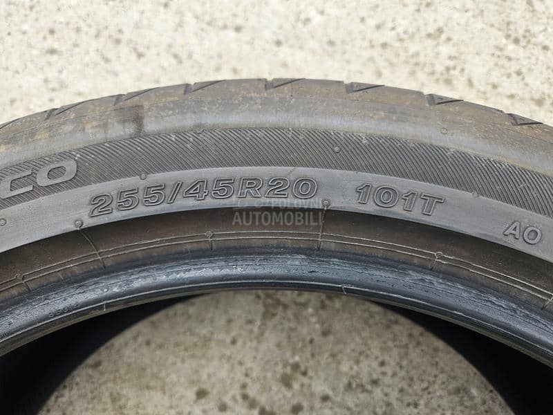 Bridgestone 255/45 R20 Letnja