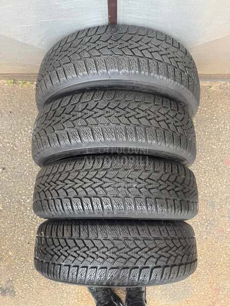 Dunlop 185/60 R15 Zimska