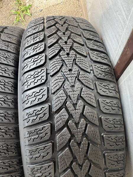 Dunlop 185/60 R15 Zimska