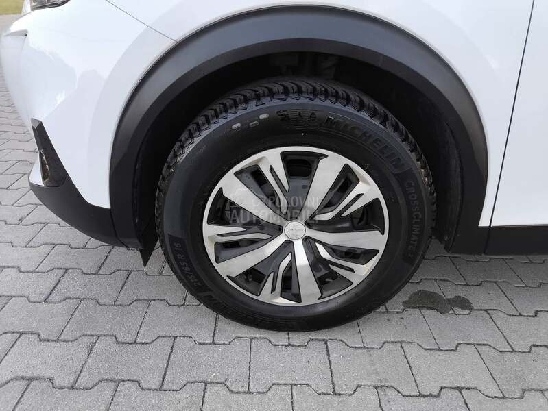 Peugeot 2008 1.5 ACTIVE