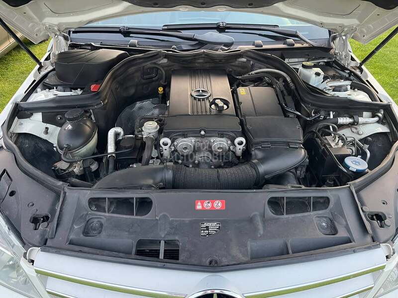 Mercedes Benz C 180 1,8  AVANTGARDE