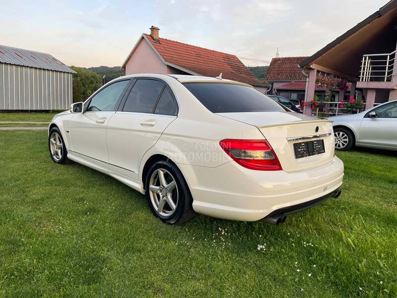 Mercedes Benz C 180 1,8  AVANTGARDE